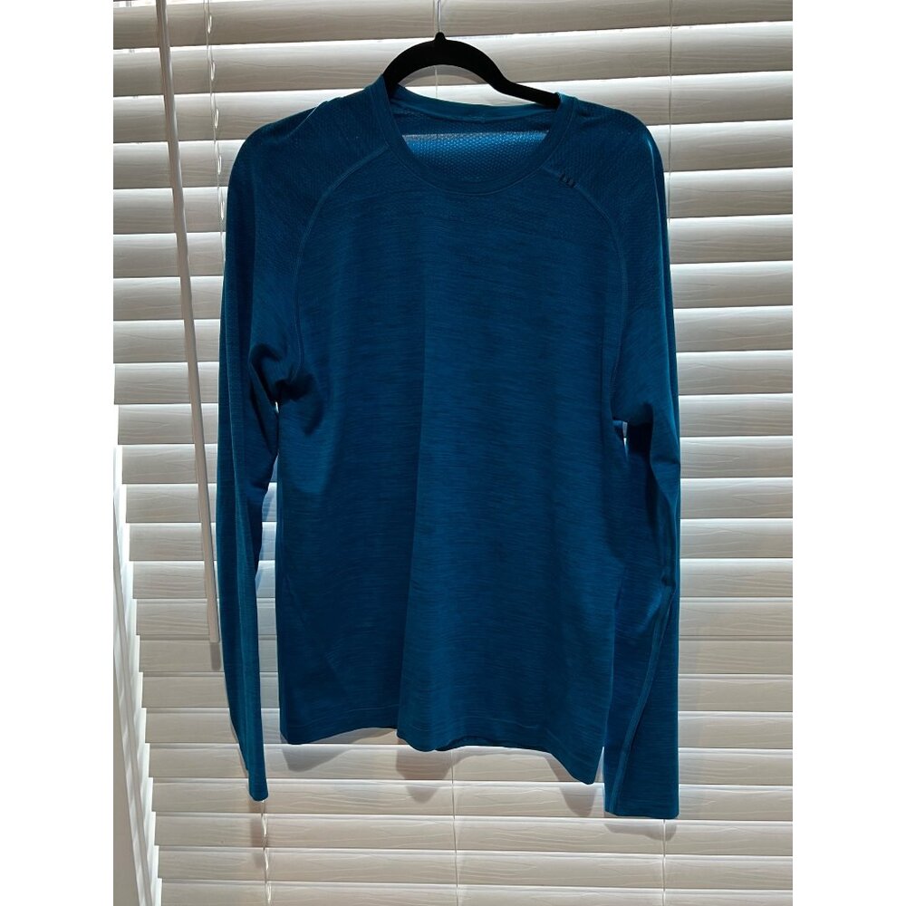 Lululemon Long Sleeve Shirt - Size‎ M